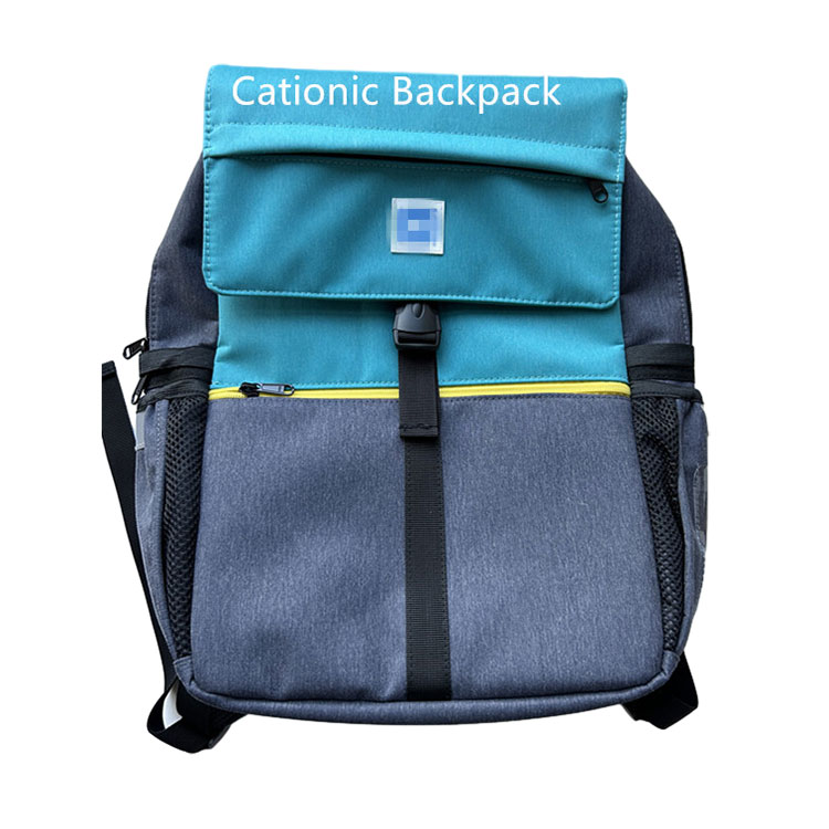 Apa bahan backpack kationik sing digawe saka?